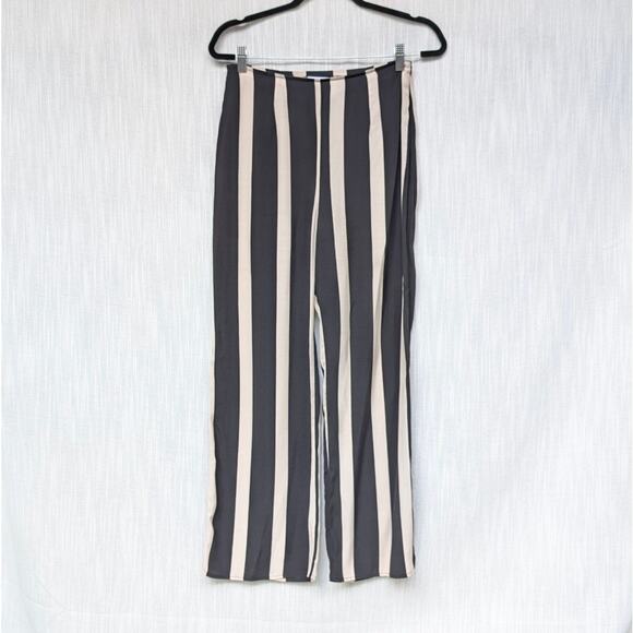 Flynn Skye Black/Cream Striped High Waist Cropped/Ankle Wide Leg Pants, size M - Picture 1 of 8